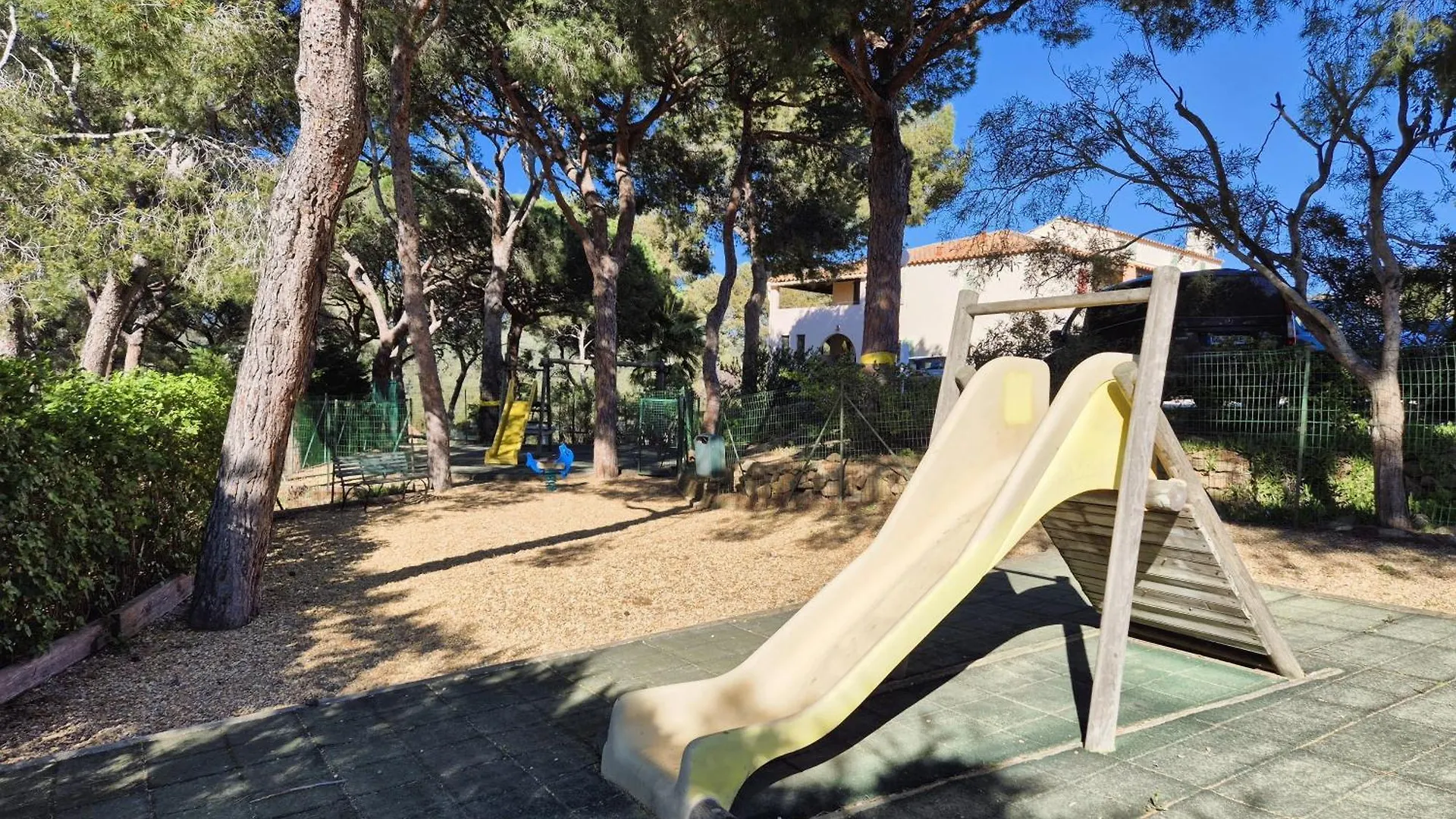 Grand Appartement, 3 Chambres, Tres Bonne Literie, Residence Avec Piscine A Pin Rolland Saint-Mandrier-sur-Mer France