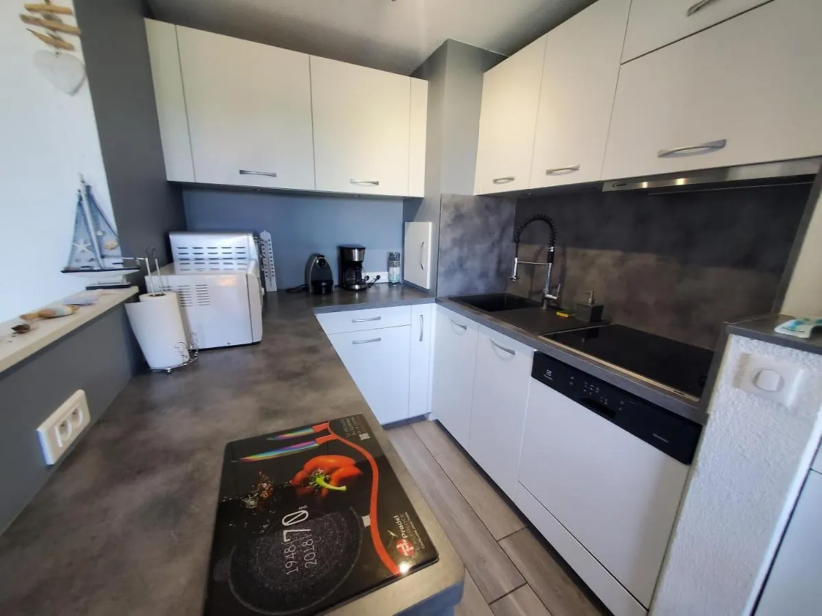 Grand appartement, 3 chambres, très bonne literie, résidence avec piscine à Pin Rolland Saint-Mandrier-sur-Mer