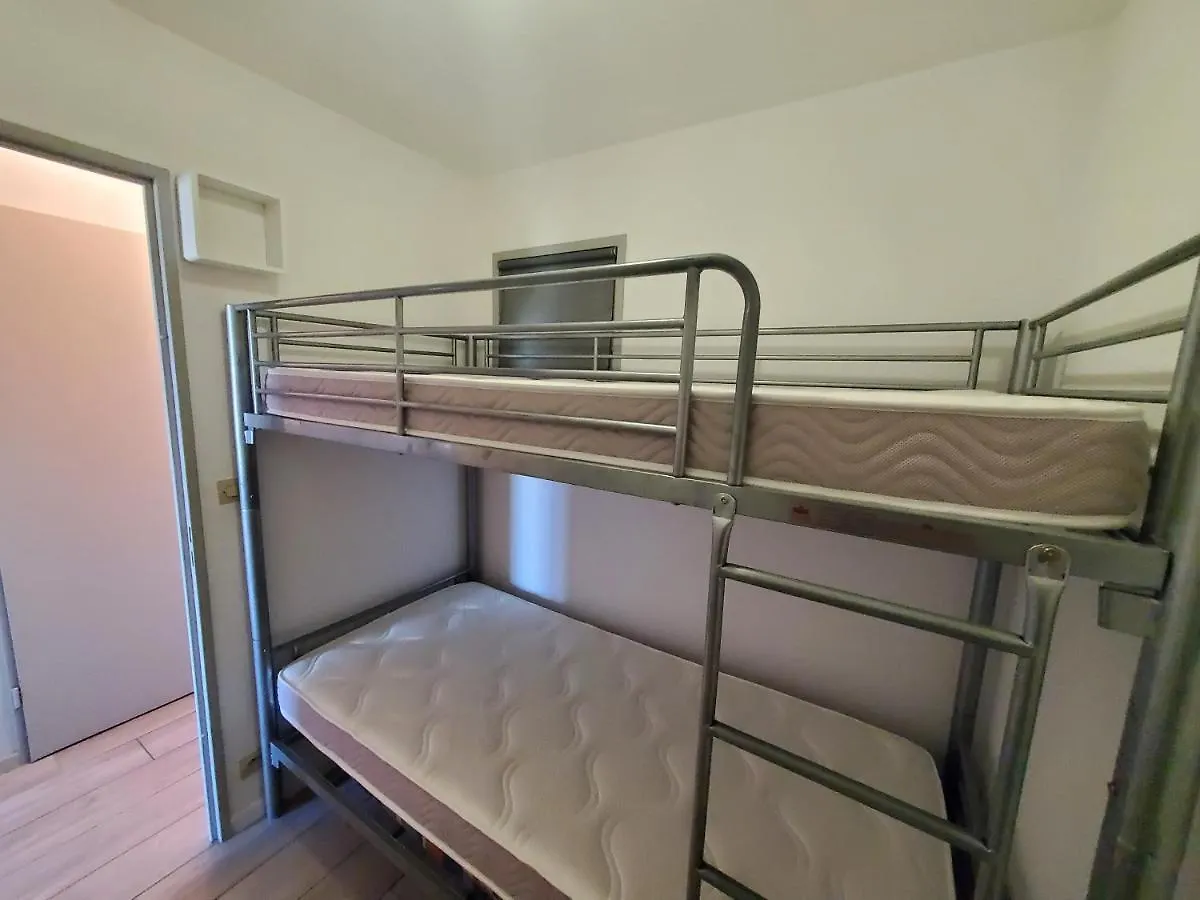 Grand appartement, 3 chambres, très bonne literie, résidence avec piscine à Pin Rolland Saint-Mandrier-sur-Mer Appartamento